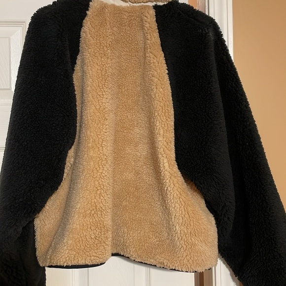 1/4 zip pullover - Picture 3 of 3